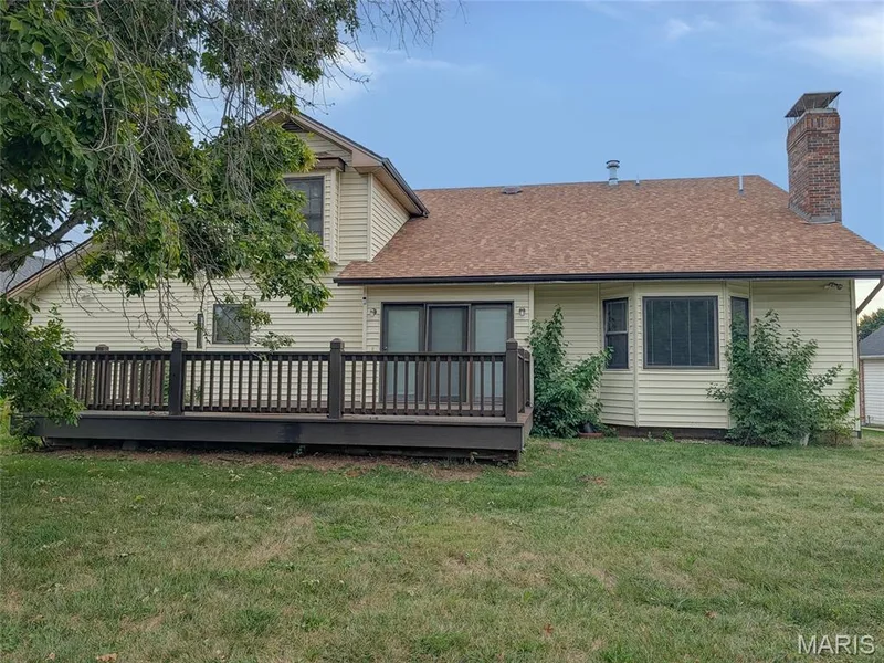 24 Huntington Parkway, St Charles, MO 63301 — listing photo 3 of 29