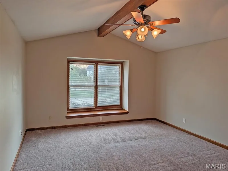 24 Huntington Parkway, St Charles, MO 63301 — listing photo 5 of 29