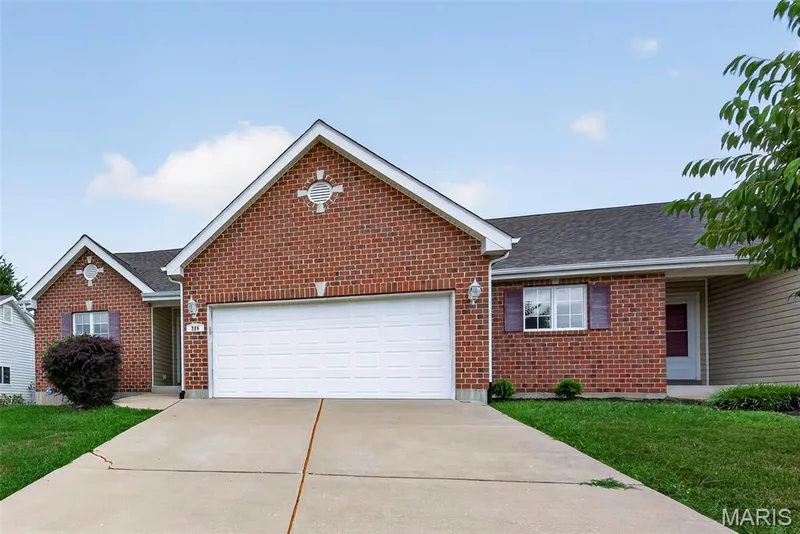 384-386 Shadow Pines Drive, Wentzville, MO 63385 — listing photo 34 of 74