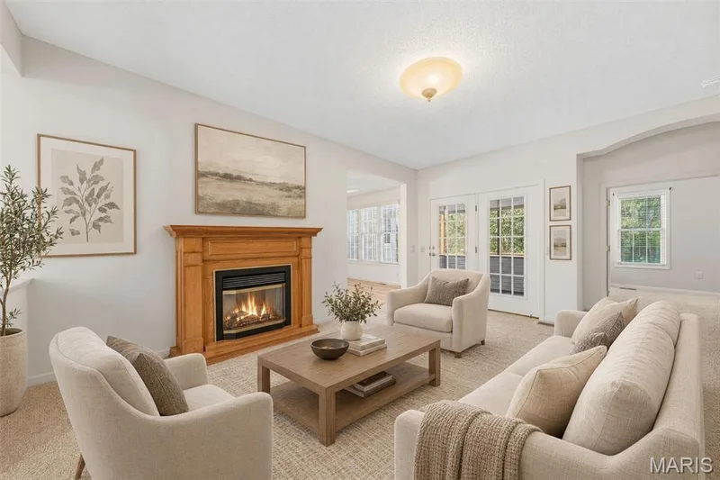 2102 Hawks Landing Drive, Lake St. Louis, MO 63367 — listing photo 11 of 91