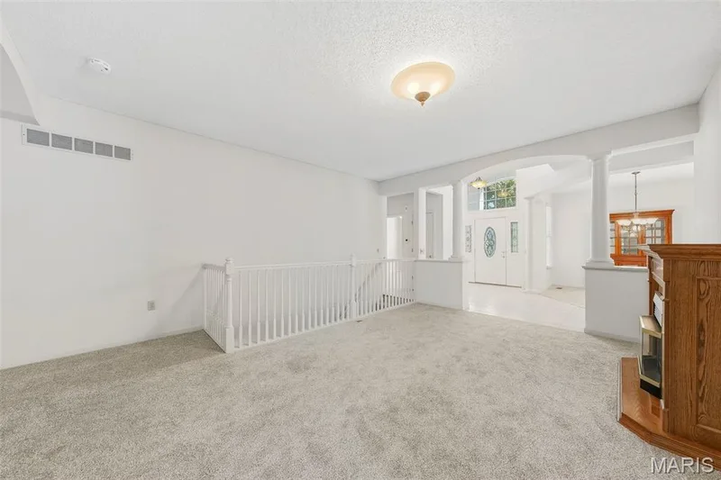 2102 Hawks Landing Drive, Lake St. Louis, MO 63367 — listing photo 16 of 91