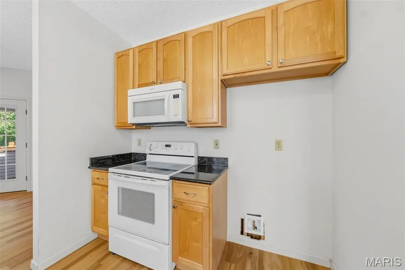 2102 Hawks Landing Drive, Lake St. Louis, MO 63367 — listing photo 24 of 91