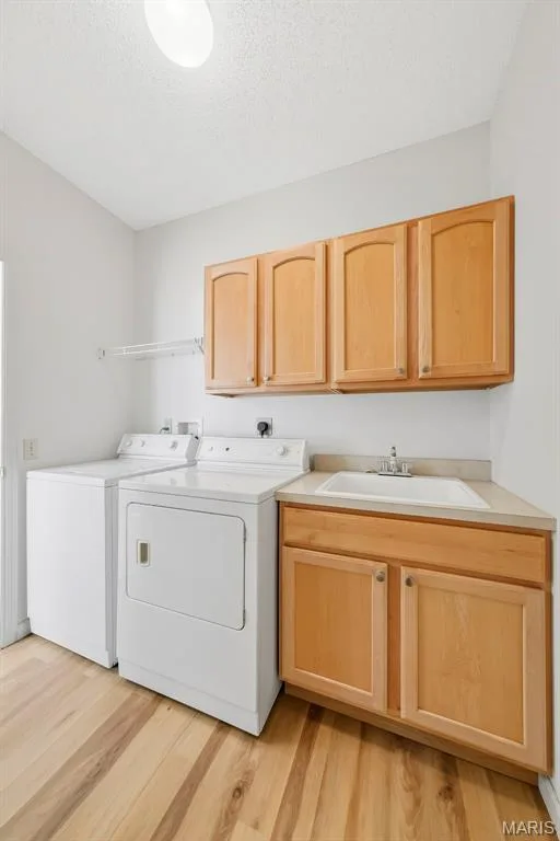 2102 Hawks Landing Drive, Lake St. Louis, MO 63367 — listing photo 32 of 91