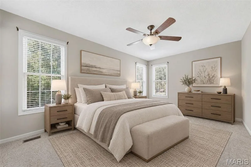 2102 Hawks Landing Drive, Lake St. Louis, MO 63367 — listing photo 33 of 91