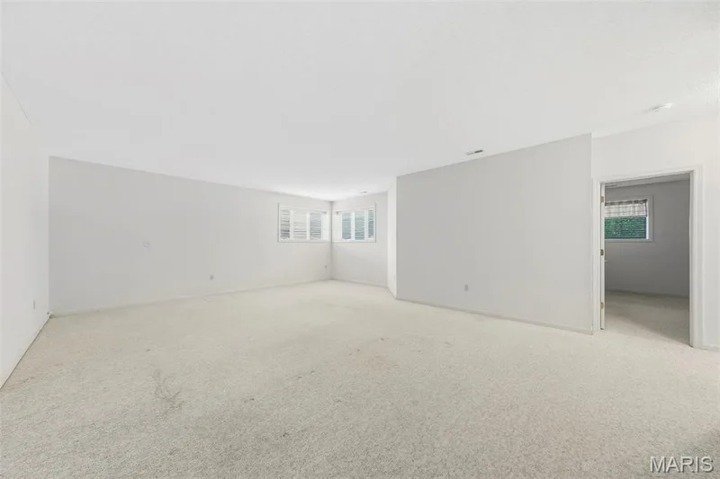 2102 Hawks Landing Drive, Lake St. Louis, MO 63367 — listing photo 53 of 91