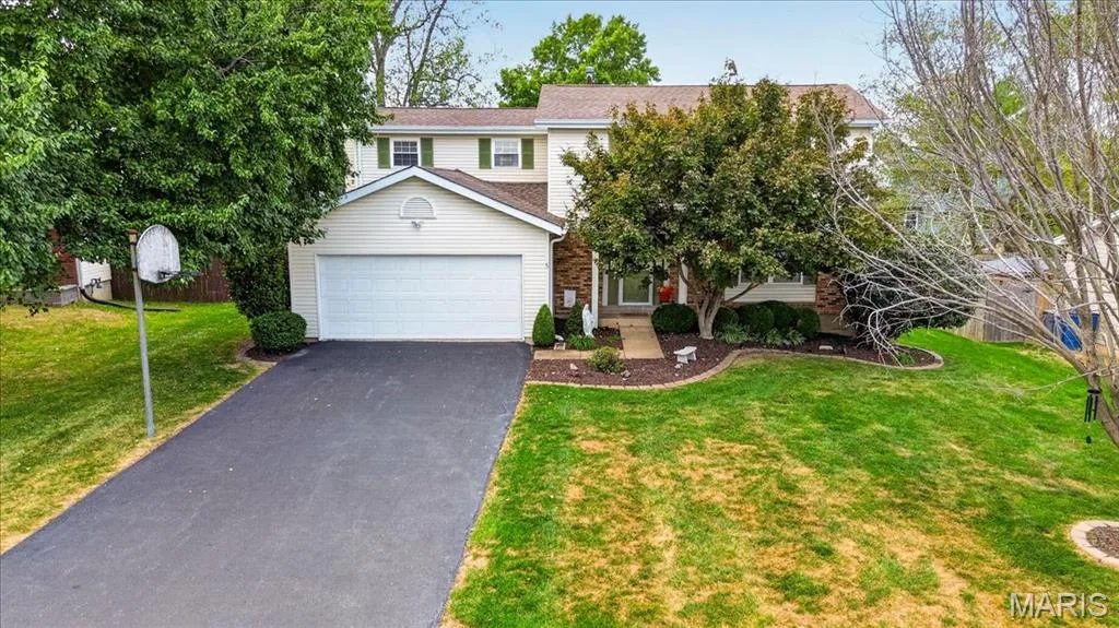 5 Cloverhill Court, St Charles, MO 63376 — listing photo 1 of 47