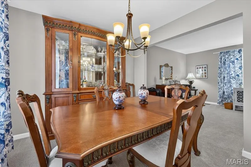 5 Cloverhill Court, St Charles, MO 63376 — listing photo 9 of 47