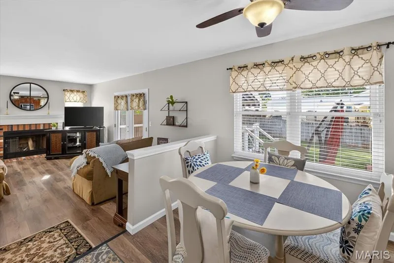 5 Cloverhill Court, St Charles, MO 63376 — listing photo 12 of 47