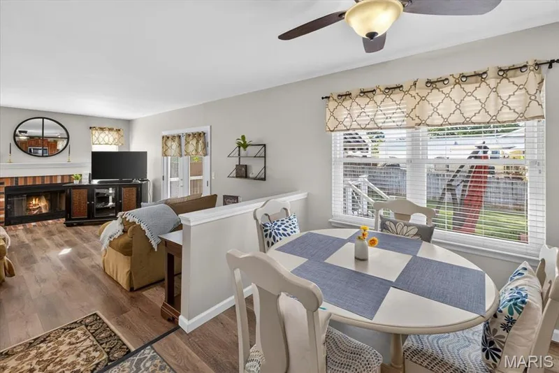 5 Cloverhill Court, St Charles, MO 63376 — listing photo 13 of 47