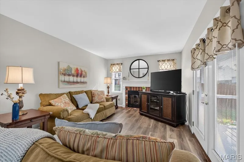 5 Cloverhill Court, St Charles, MO 63376 — listing photo 17 of 47