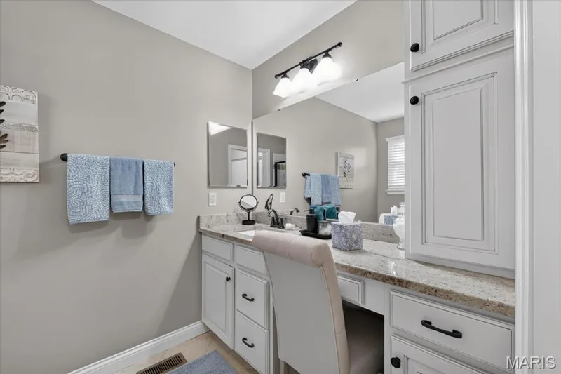 5 Cloverhill Court, St Charles, MO 63376 — listing photo 22 of 47