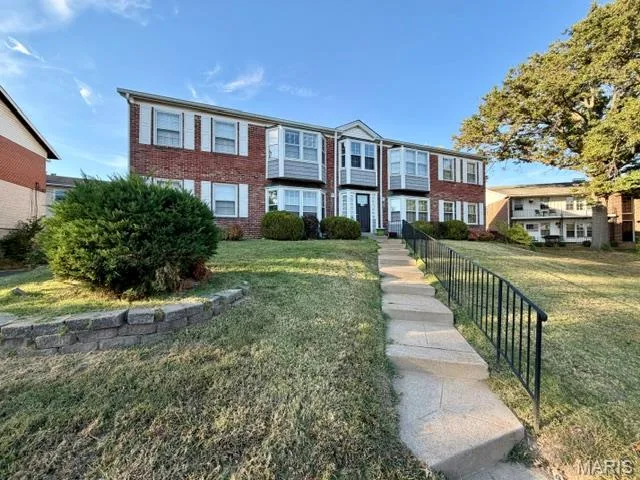 611 Thunderbird Court, Chesterfield, MO 63017 — listing photo 21 of 22