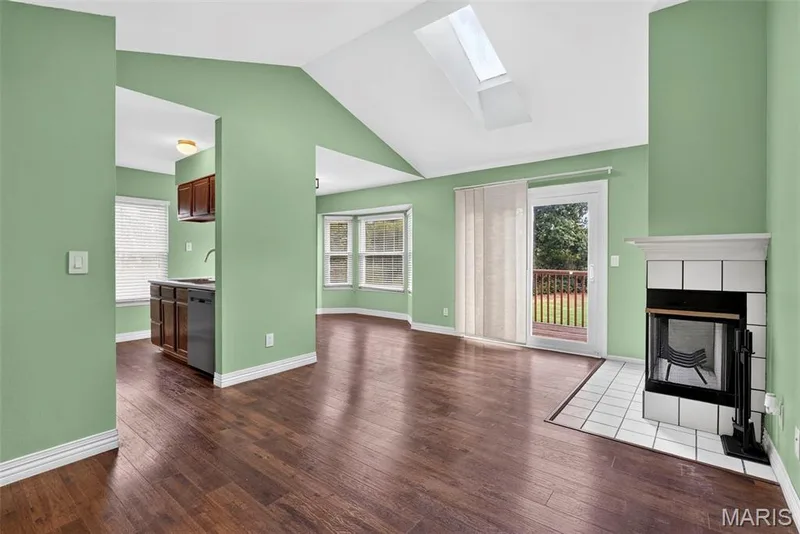 1504 Surrey Lane #C, St Peters, MO 63304 — listing photo 3 of 15