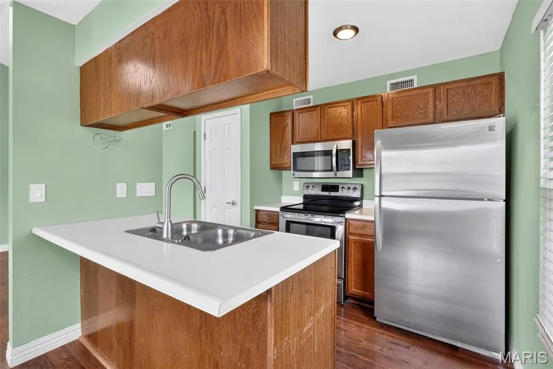 1504 Surrey Lane #C, St Peters, MO 63304 — listing photo 5 of 15