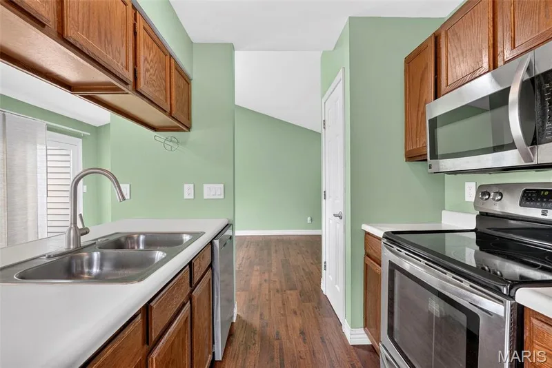 1504 Surrey Lane #C, St Peters, MO 63304 — listing photo 6 of 15