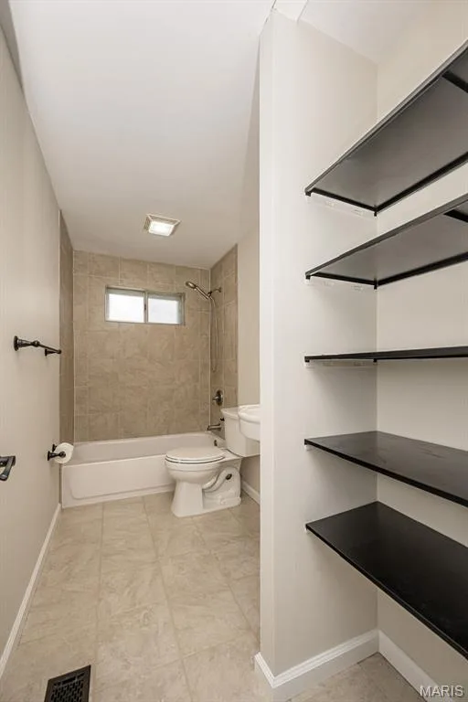 3224 Highgate Lane, St Charles, MO 63301 — listing photo 14 of 39