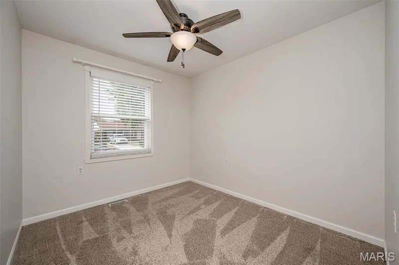 3224 Highgate Lane, St Charles, MO 63301 — listing photo 19 of 39