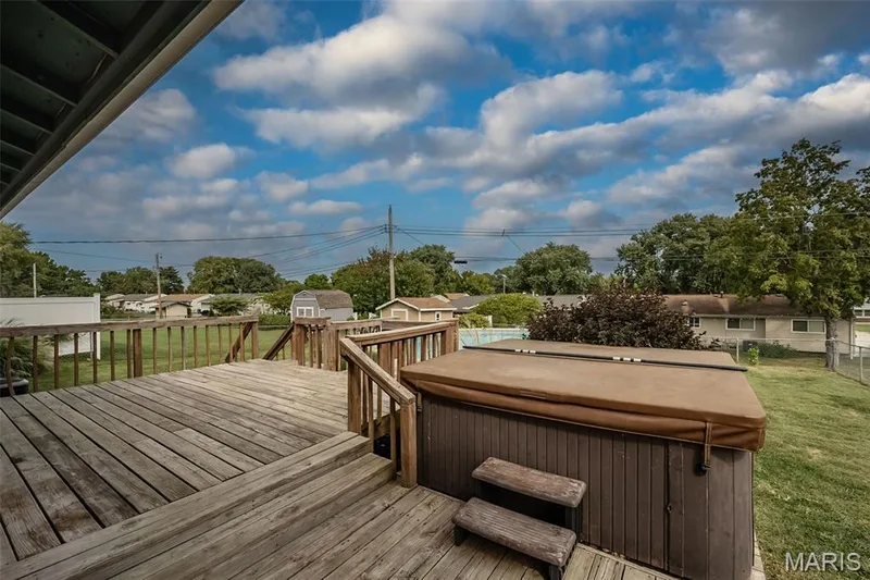 3224 Highgate Lane, St Charles, MO 63301 — listing photo 29 of 39