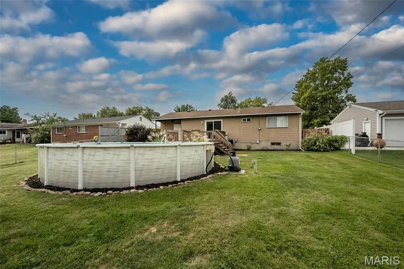 3224 Highgate Lane, St Charles, MO 63301 — listing photo 33 of 39