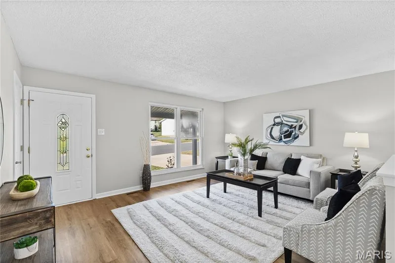 3609 Arlington Drive, St Charles, MO 63303 — listing photo 3 of 27