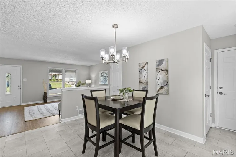 3609 Arlington Drive, St Charles, MO 63303 — listing photo 10 of 27