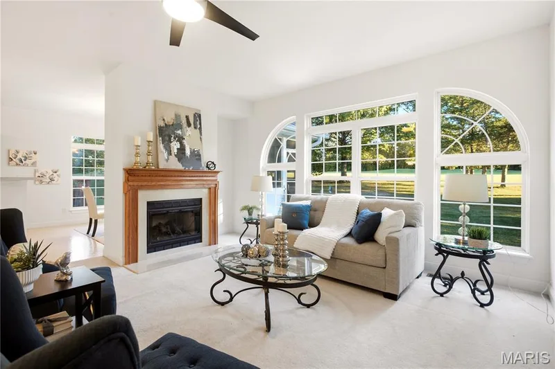 2450 Golden Bear Way #703A, Wentzville, MO 63385 — listing photo 9 of 34