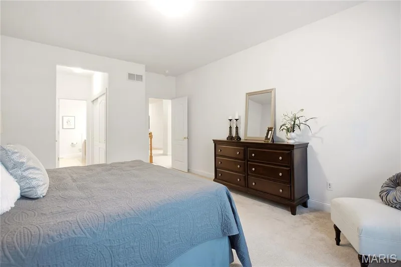2450 Golden Bear Way #703A, Wentzville, MO 63385 — listing photo 20 of 34