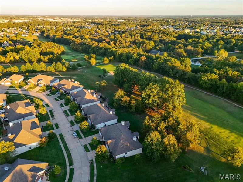 2450 Golden Bear Way #703A, Wentzville, MO 63385 — listing photo 33 of 34