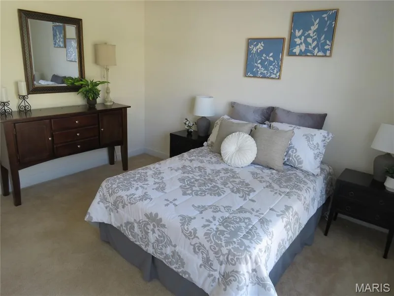 2450 Golden Bear Way #703A, Wentzville, MO 63385 — listing photo 25 of 34