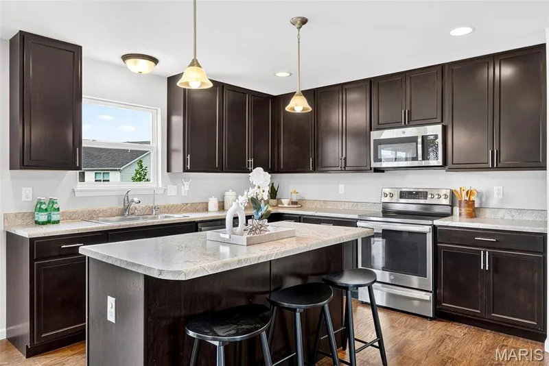 1661 Woods Mill Drive, Wentzville, MO 63385 — listing photo 13 of 48