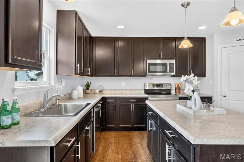 1661 Woods Mill Drive, Wentzville, MO 63385 — listing photo 15 of 48