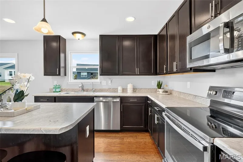 1661 Woods Mill Drive, Wentzville, MO 63385 — listing photo 17 of 48