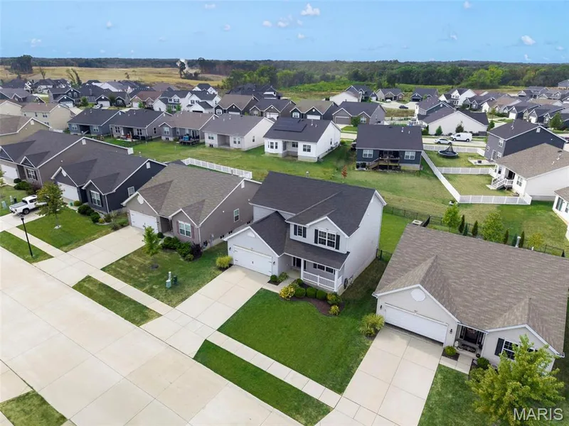 1661 Woods Mill Drive, Wentzville, MO 63385 — listing photo 40 of 48