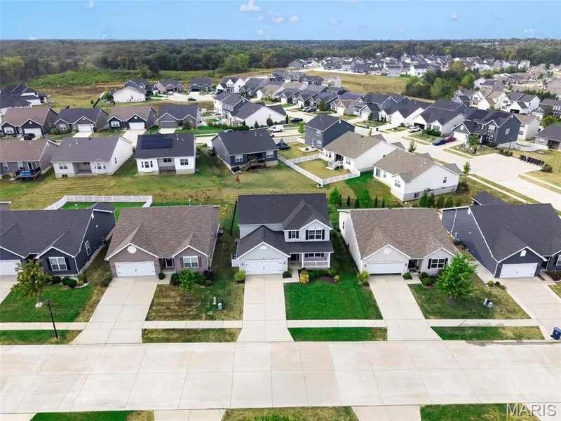 1661 Woods Mill Drive, Wentzville, MO 63385 — listing photo 41 of 48