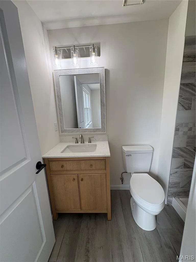 101 S Willow Grove Court, St Peters, MO 63376 — listing photo 11 of 24