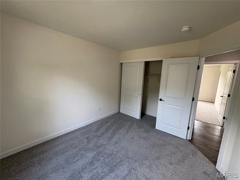 101 S Willow Grove Court, St Peters, MO 63376 — listing photo 14 of 24