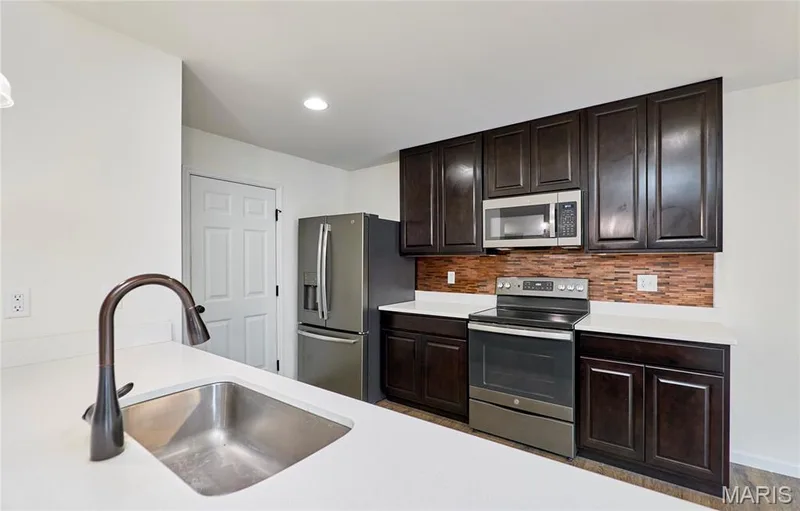 526 Brookside Forest Court, O'Fallon, MO 63366 — listing photo 15 of 32