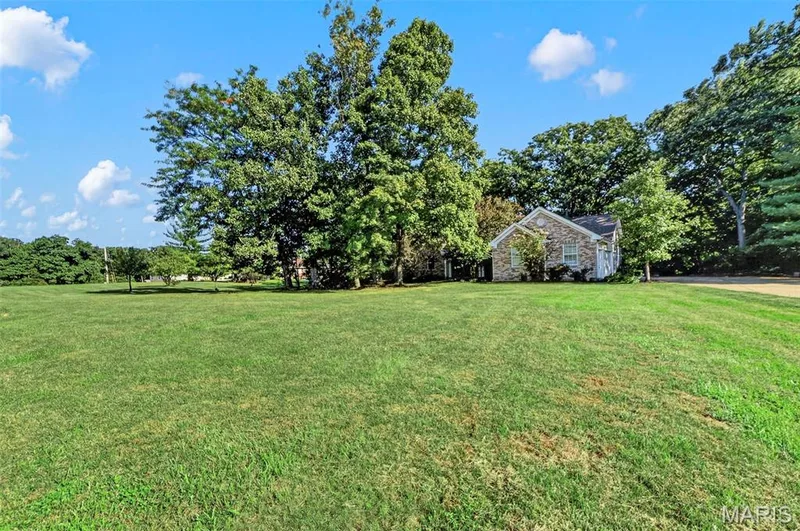 601 Callaway Ridge Drive, Defiance, MO 63341 — listing photo 1 of 48
