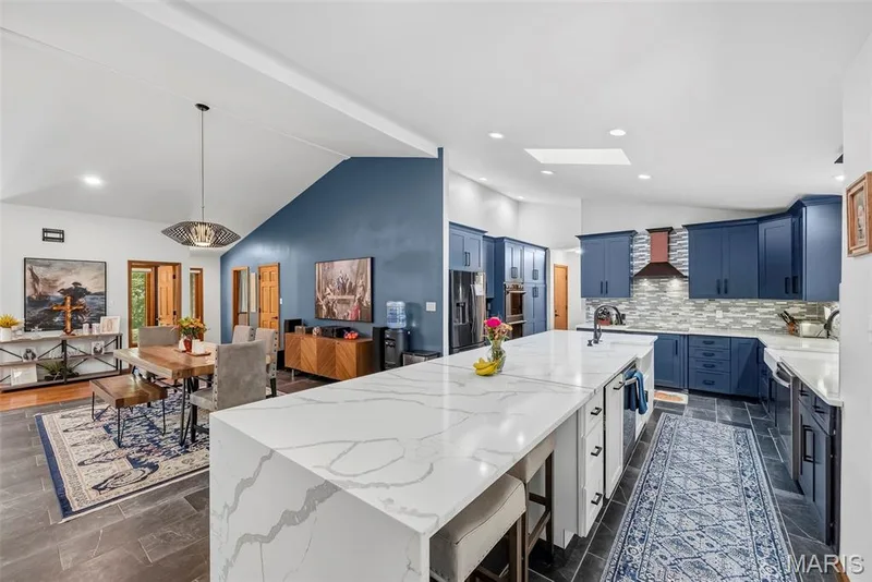 2 Deer Field Ridge Road, Chesterfield, MO 63005 — listing photo 16 of 73