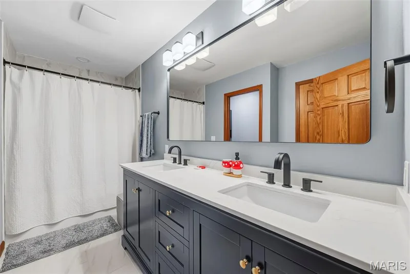 2 Deer Field Ridge Road, Chesterfield, MO 63005 — listing photo 39 of 73