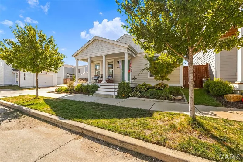 6002 Suntan Drive, St Charles, MO 63301 — listing photo 4 of 49
