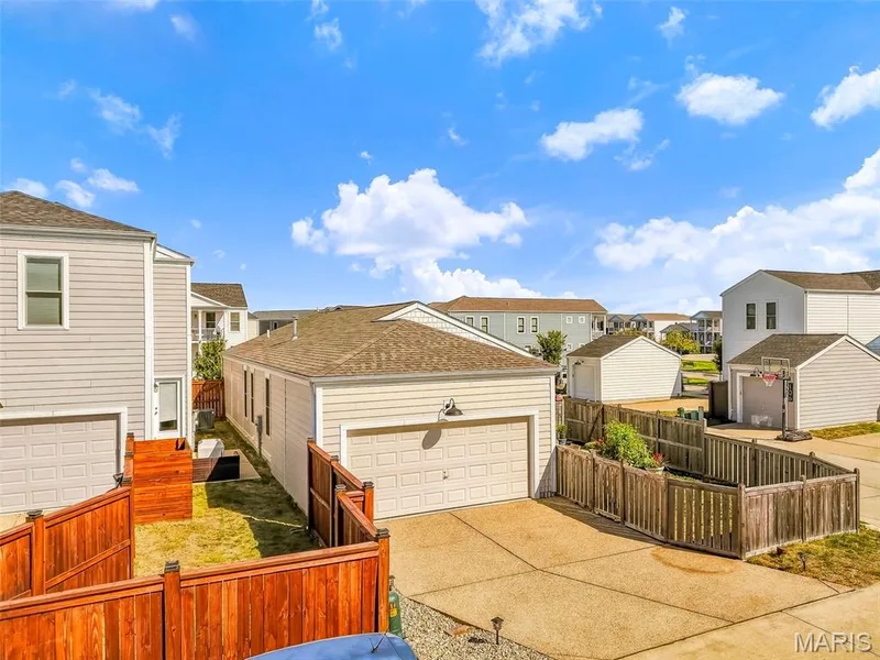 6002 Suntan Drive, St Charles, MO 63301 — listing photo 35 of 49