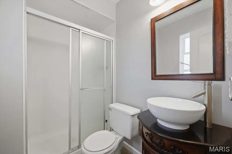 637 Norma Drive, St Charles, MO 63301 — listing photo 12 of 28