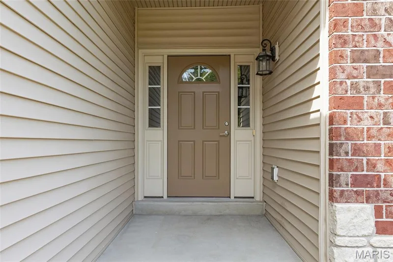 1247 Emerald Gardens Drive, St Peters, MO 63376 — listing photo 4 of 47
