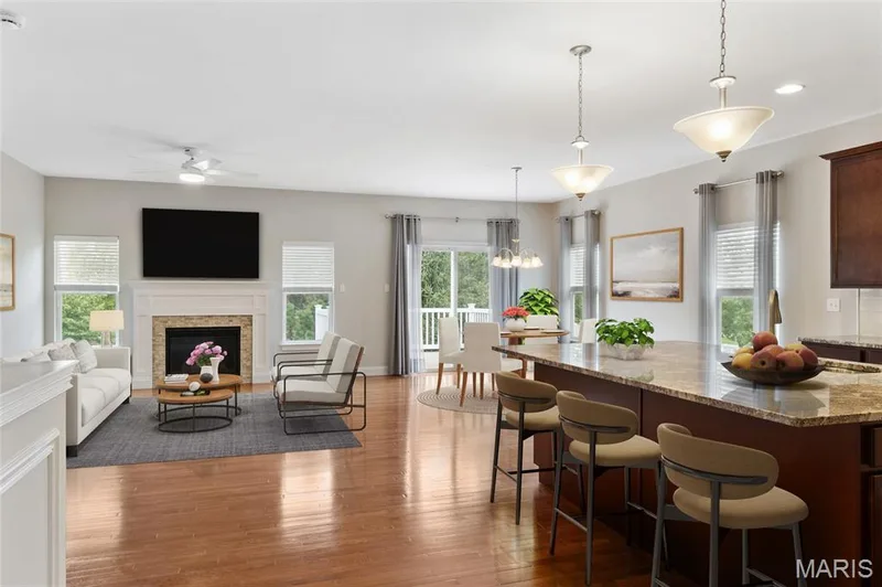 Virtually Staged — 1247 Emerald Gardens Drive, St Peters, MO 63376