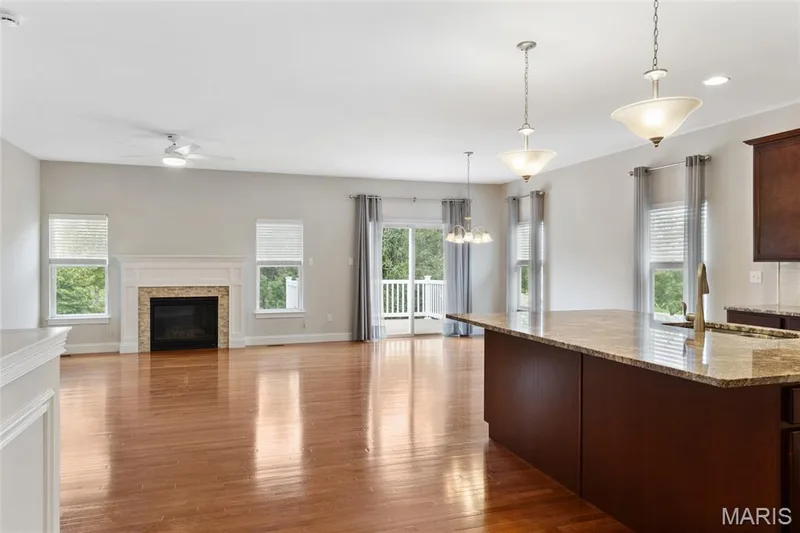 1247 Emerald Gardens Drive, St Peters, MO 63376 — listing photo 7 of 47