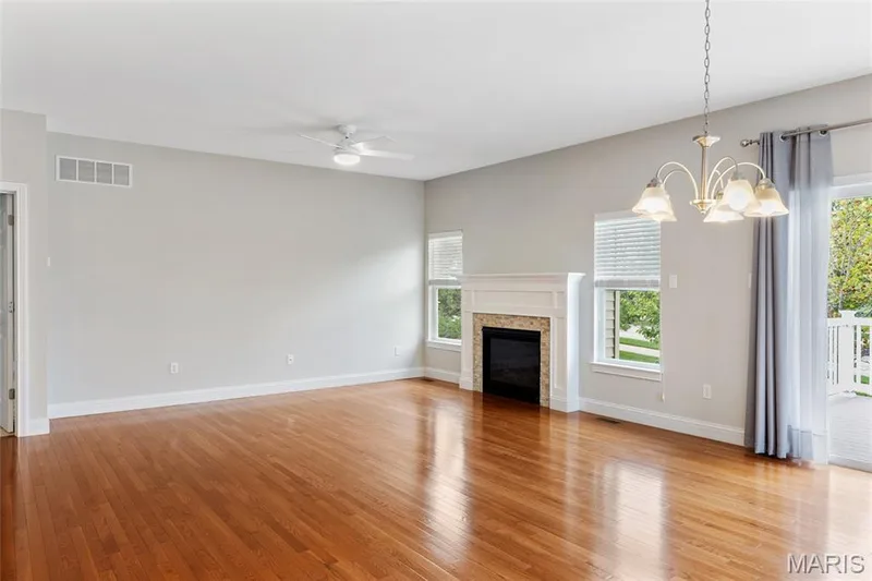 1247 Emerald Gardens Drive, St Peters, MO 63376 — listing photo 11 of 47