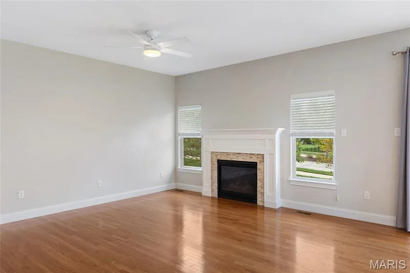 1247 Emerald Gardens Drive, St Peters, MO 63376 — listing photo 15 of 47