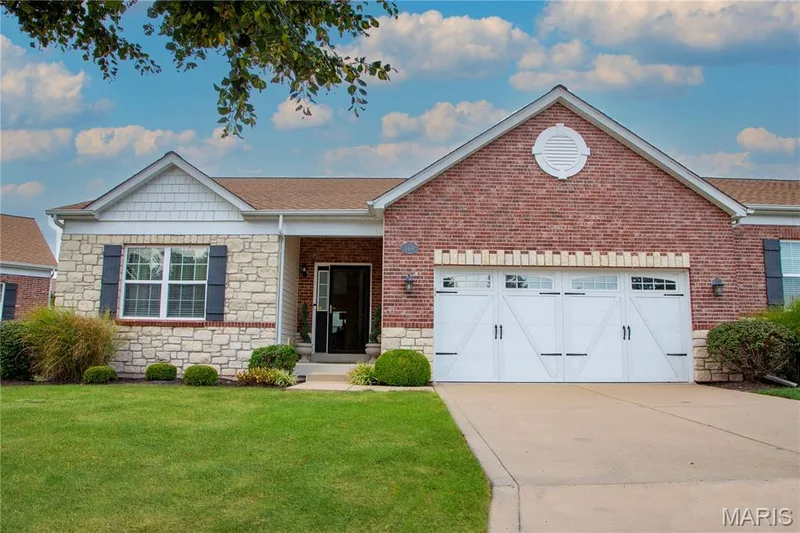 149 Amiot Court, Chesterfield, MO — listing photo 1