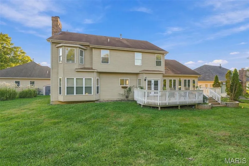 14901 Jockey Club Drive, Chesterfield, MO 63017 — listing photo 3 of 27